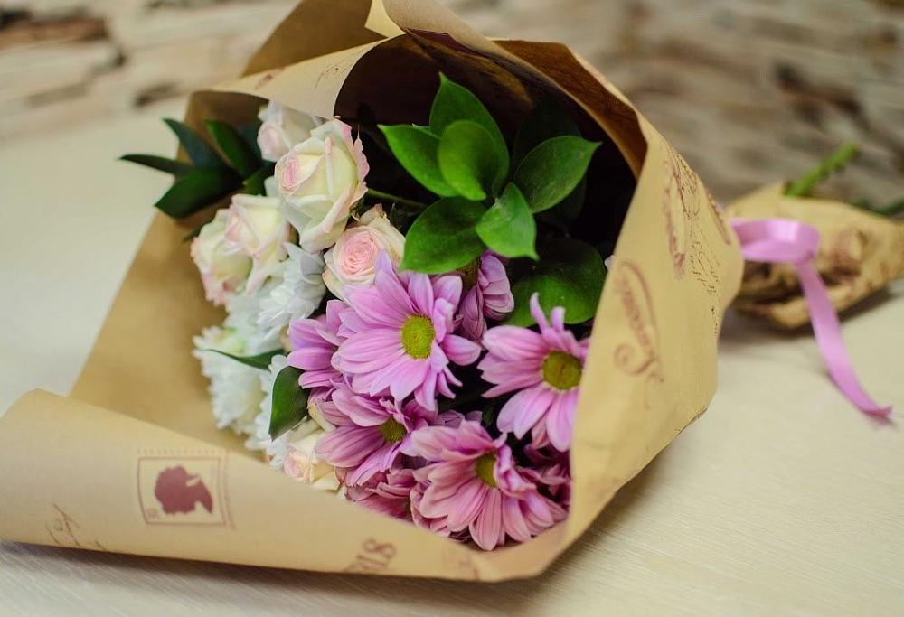 Букет цветов из: Розы и Хризантемы в Кузнецово