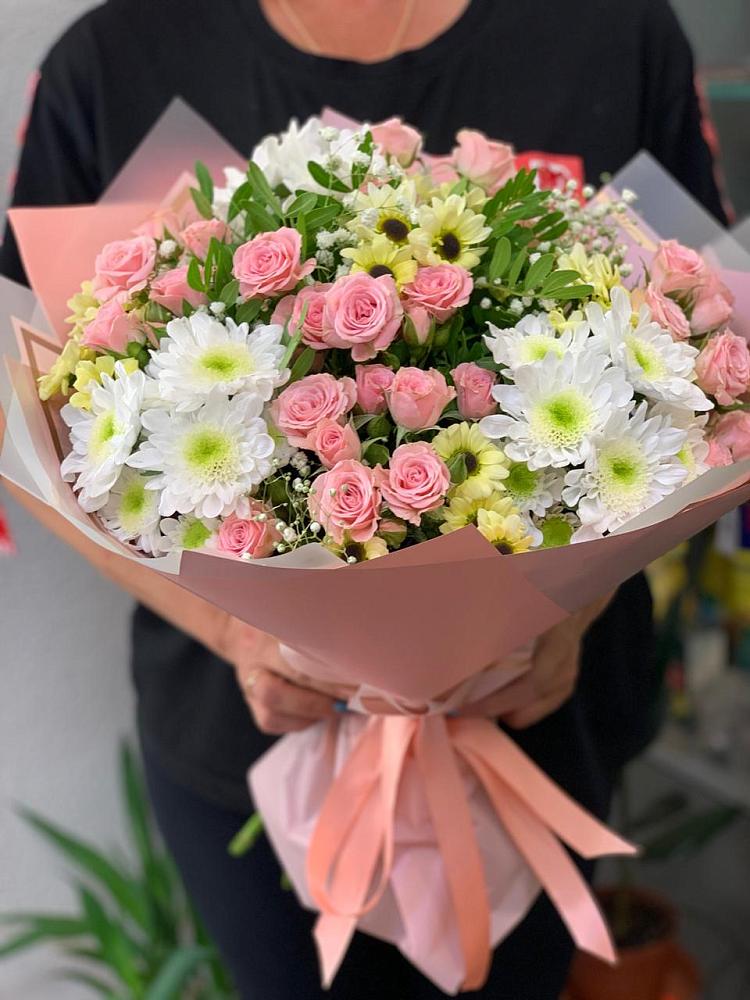 Букет цветов из: Розы и Хризантемы в Кузнецово
