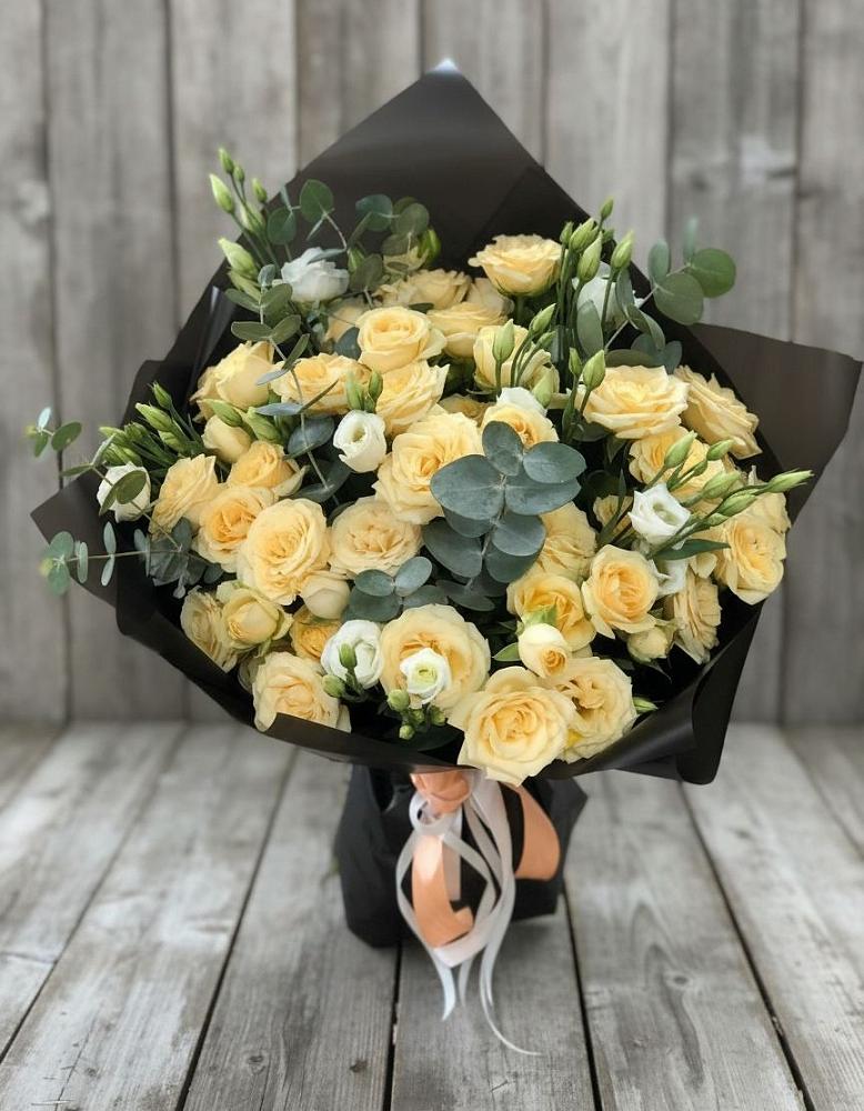 Букет цветов из: Розы и Лизиантусы в Кузнецово