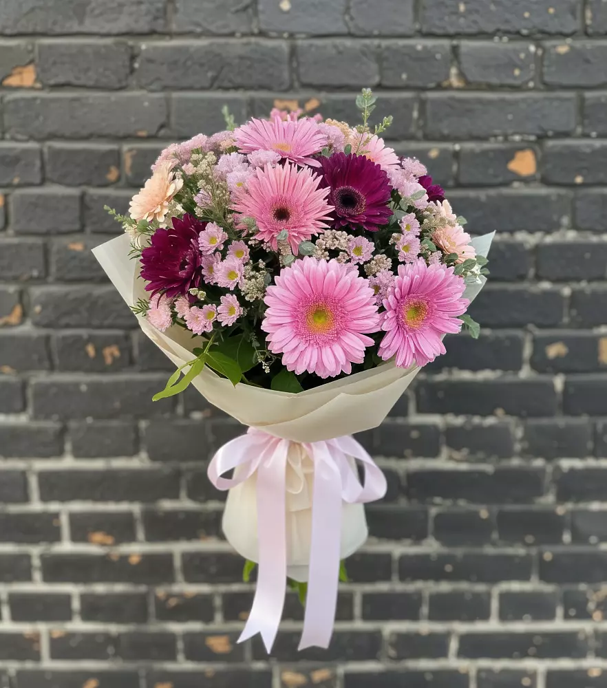 Букет цветов из: Герберы и Хризантемы в Кузнецово
