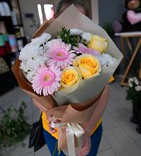 Букет цветов из:  Герберы, Розы и Хризантемы в Кузнецово