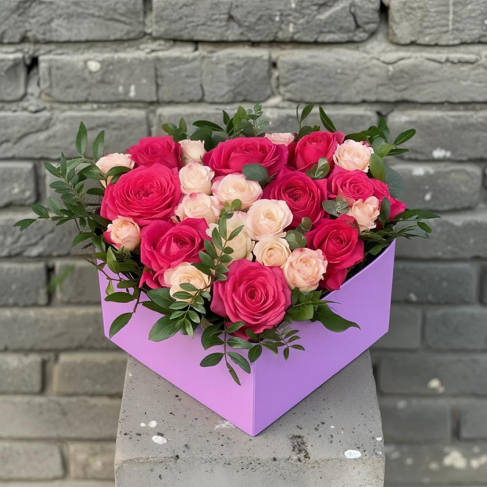Цветочная композиция из Розы в коробке в Кузнецово