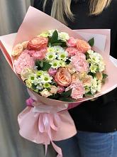 Букет нежные объятья в Кузнецово Букет цветов из: Гвоздики, Розы и Хризантемы в Кузнецово