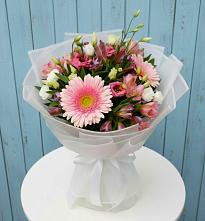 Букет цветов из:  Герберы, Альстромерии и Лизиантусы в Кузнецово