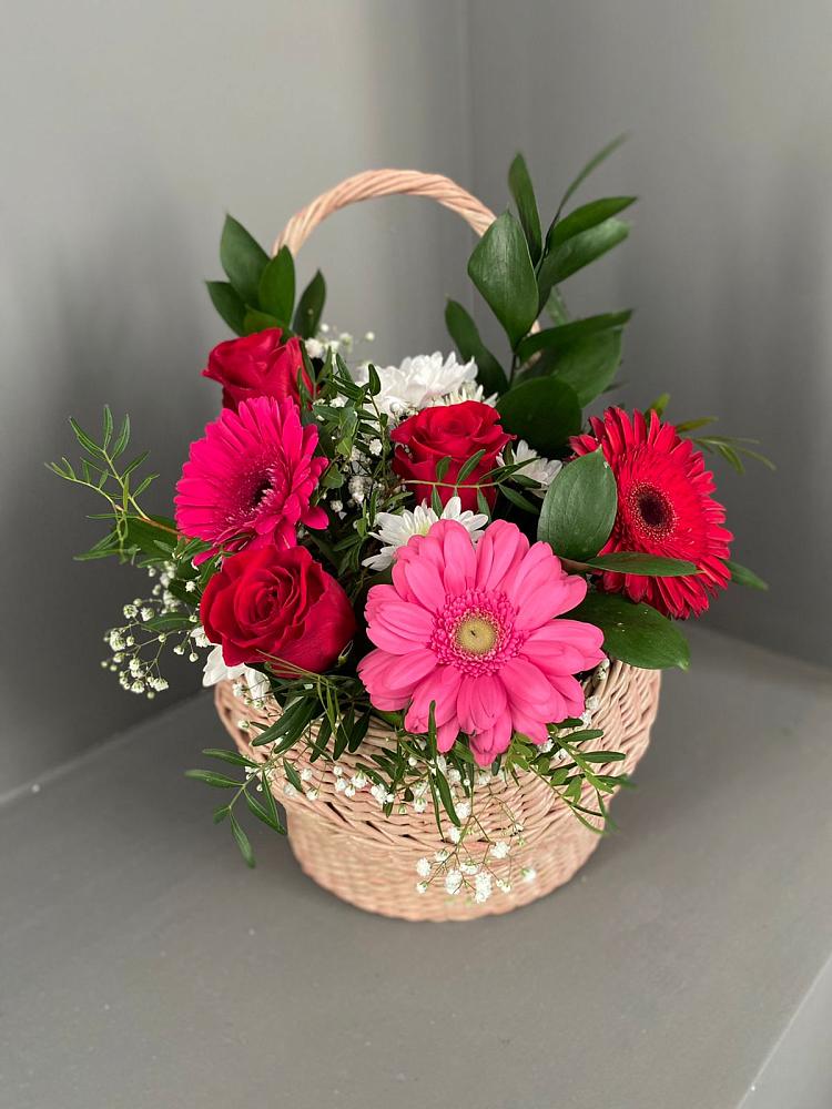Цветочная композиция из Розы, Хризантемы и Герберы в корзине в Кузнецово