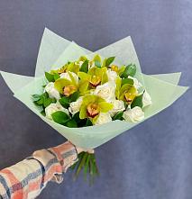 Букет цветов из:  Орхидеи и Розы в Кузнецово