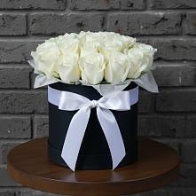 Цветочная композиция из Розы в шляпной коробке в Кузнецово